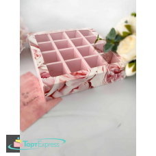 Коробка для 16 конфет с рамкой Розовые пионы